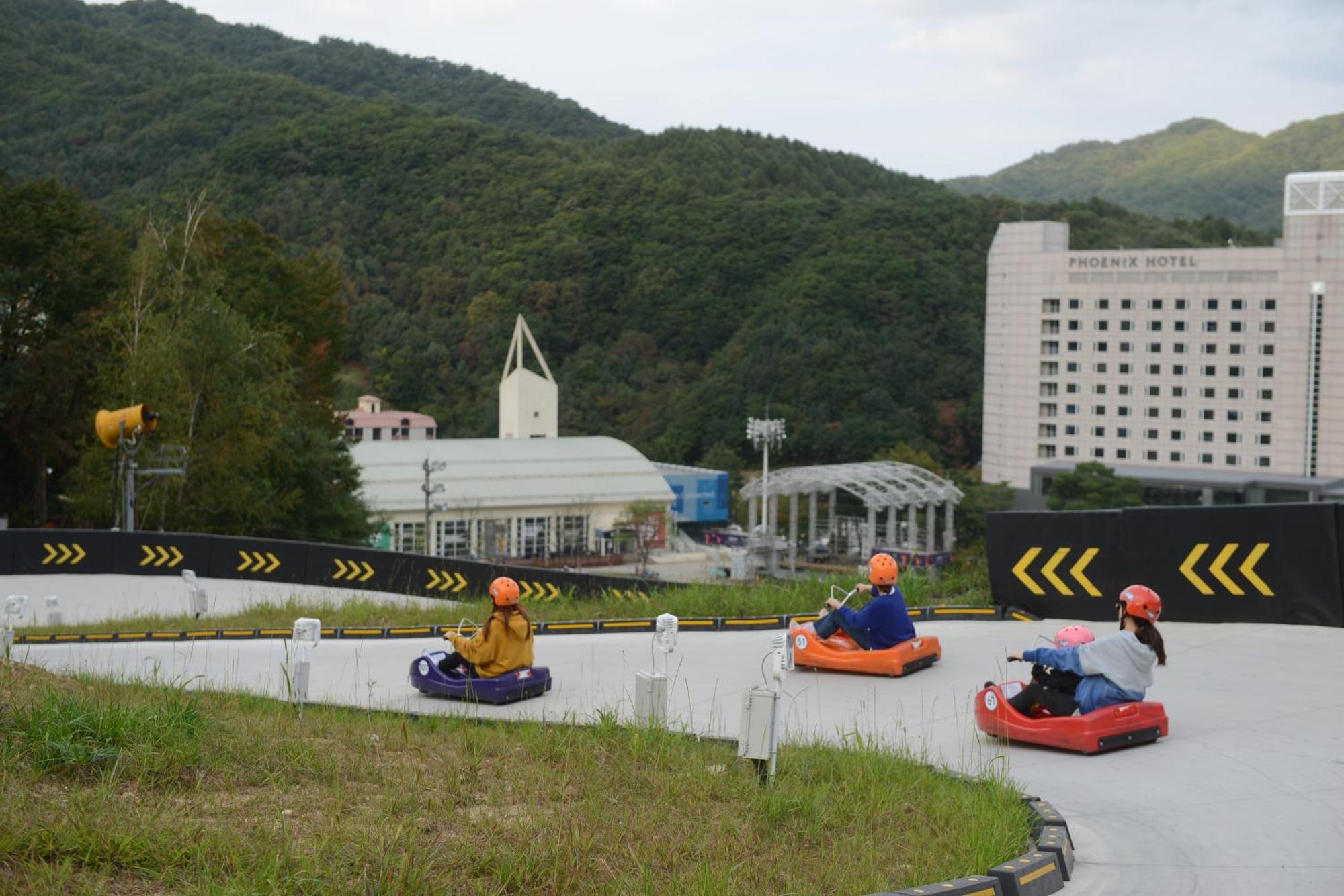 Phoenix Resort Pyeongchang Exterior photo