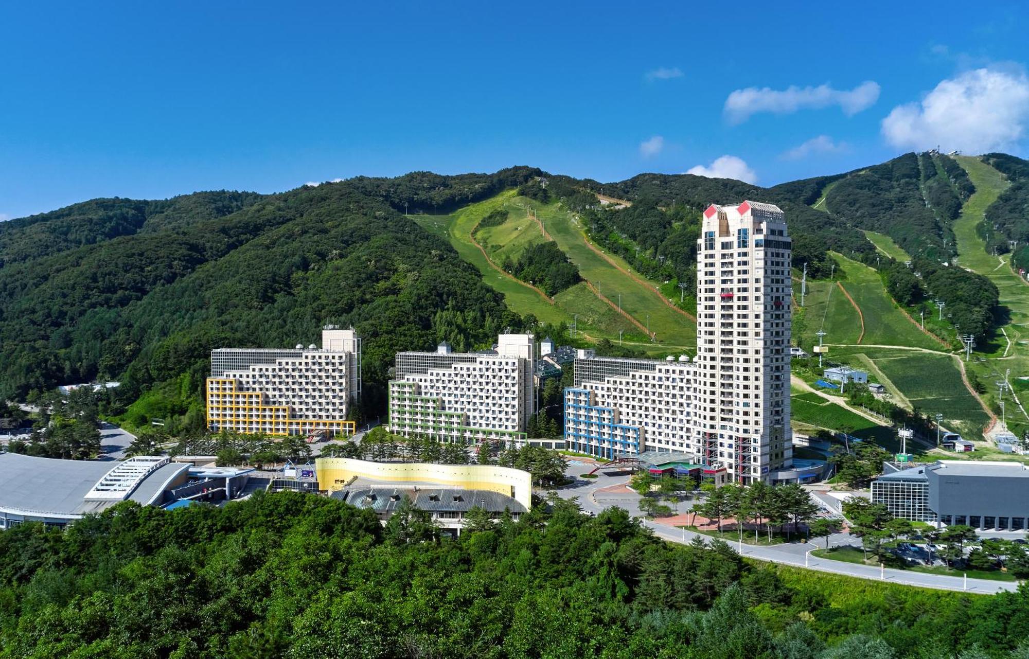 Phoenix Resort Pyeongchang Exterior photo